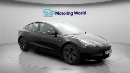 Used 2021 Tesla Model 3 Standard Range Plus Sedan | £18,300 (Fair price)