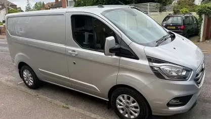 Käytetty Ford Transit Custom Limited 131 HP (96 kW) 2023 Van