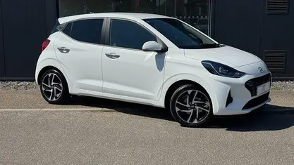 Used Hyundai i10 Premium 63 HP (46 kW) 2025 Hatchback