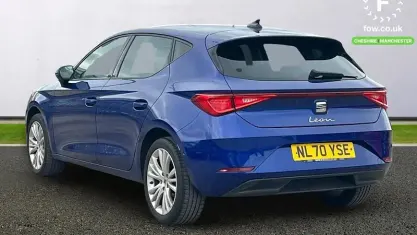 Used Seat Leon SE Dynamic 131 HP (96 kW) 2020 Blue Hatchback
