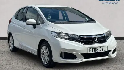 Used Honda Jazz SE 102 HP (75 kW) 2020 White Hatchback
