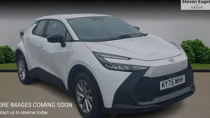 Used Toyota C-HR 140 HP (102 kW) 2026 SUV