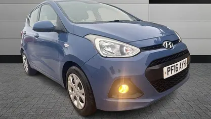 Used Hyundai i10 SE 66 HP (48 kW) 2016 Blue Hatchback