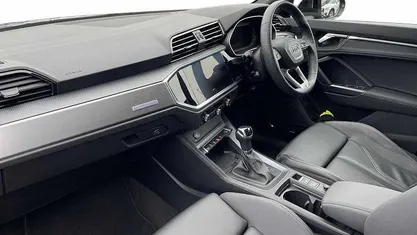 Black Used 2025 Audi Q3 S-Line SUV | £30,414 (Fair price)