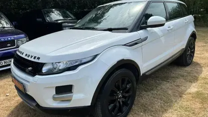 Used Land Rover Range Rover evoque Pure 190 HP (139 kW) 2015 Hatchback