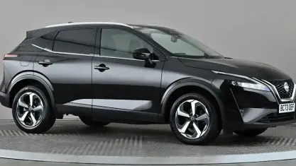 Used Nissan Qashqai N-Connecta 140 HP (102 kW) 2023 Black SUV