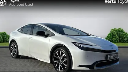 Used Toyota Prius 223 HP (164 kW) 2025 Hatchback