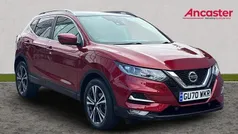 Red Used 2020 Nissan Qashqai N-Connecta SUV | £16,475 (Fair price)
