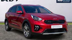 Red Used 2022 Kia Niro 3 SUV | £19,995 (Fair price)