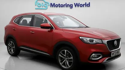 Red Used 2022 MG HS Excite SUV | £14,209 (Fair price)