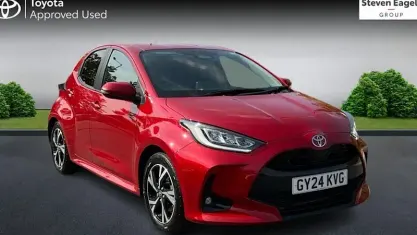 Used Toyota Yaris Design 116 HP (85 kW) 2024 Red Hatchback