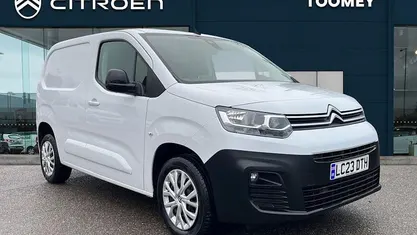 Used Citroën Berlingo 102 HP (75 kW) 2023 MPV