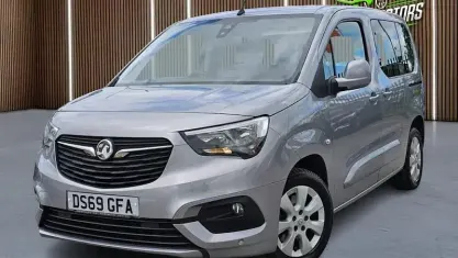 Used Vauxhall Combo 131 HP (96 kW) 2019 Grey MPV