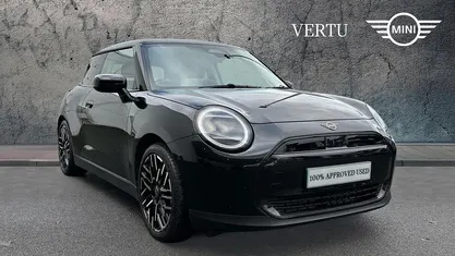 Used 2024 Mini Cooper Classic Hatchback | £23,050 (Fair price)