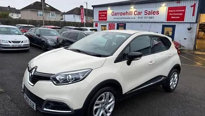 White Used 2015 Renault Captur Dynamique SUV | £5,995 (Fair price)