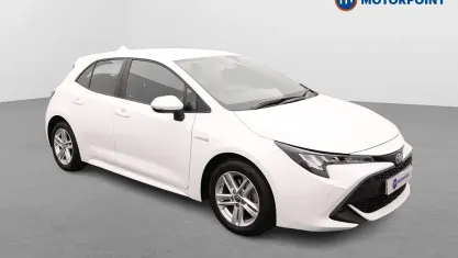 Used Toyota Corolla 122 HP (89 kW) 2021 White Hatchback
