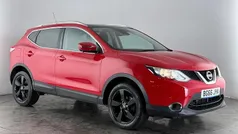 Red Used 2016 Nissan Qashqai N-Connecta SUV | £8,550 (Fair price)