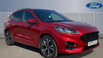 Usado Ford Kuga ST-Line X 150 HP (110 kW) 2020 Vermelho SUV