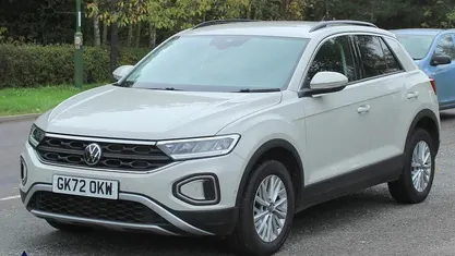 Used 2024 VW T-Roc Life SUV | £14,995 (Fair price)