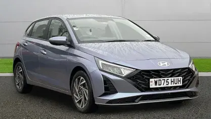 Used Hyundai i20 Advanced 101 HP (74 kW) 2024 Blue Hatchback