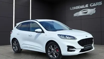 Käytetty Ford Kuga ST-Line 150 HP (110 kW) 2023 Katumaasturi