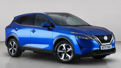 Used Nissan Qashqai S 140 HP (102 kW) 2021 Blue SUV
