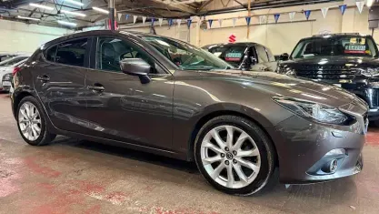 Used Mazda 3 Inclusive 120 HP (88 kW) 2016 Hatchback