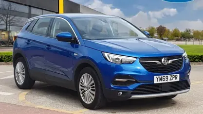 Used Vauxhall Grandland X Business Edition 131 HP (96 kW) 2020 Blue SUV