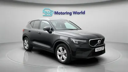Used Volvo XC40 Core 163 HP (119 kW) 2024 Black SUV