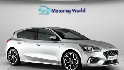 Used Ford Focus ST-Line X 125 HP (91 kW) 2019 Silver Hatchback
