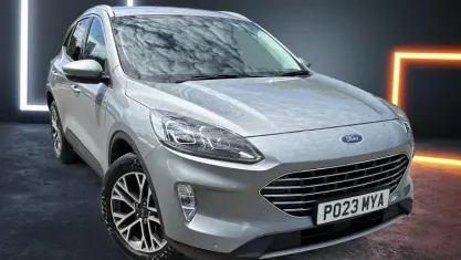 Begagnad Ford Kuga Titanium 150 HK (110 kW) 2023 Silver SUV