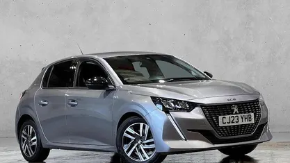 Used Peugeot 208 Allure+ 102 HP (75 kW) 2023 Hatchback