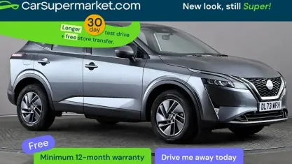 Usado Nissan Qashqai Acenta Premium 158 CV (116 kW) 2023 Gris SUV