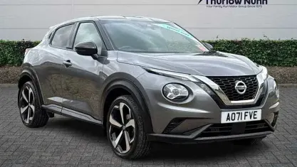 Used Nissan Juke N-Connecta 117 HP (86 kW) 2019 Grey SUV