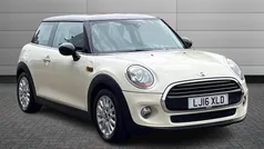 Pepper white Used 2016 Mini Cooper Hatch Hatchback | £11,980 (Good price)