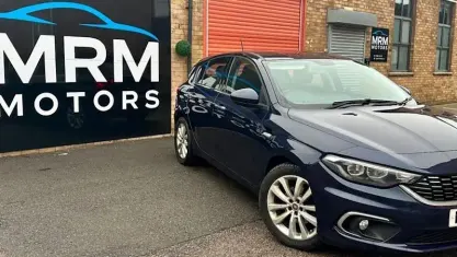 Usado Fiat Tipo Lounge 95 HP (69 kW) 2018 Citadino