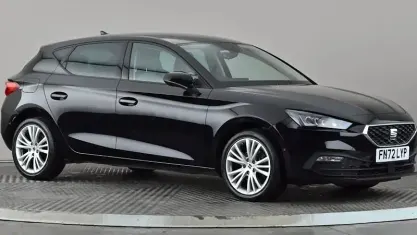 Used Seat Leon SE Dynamic 131 HP (96 kW) 2022 Black Hatchback