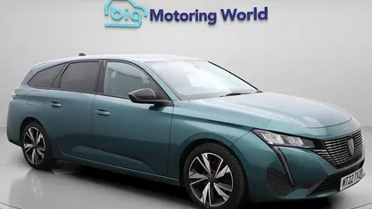 Used Peugeot 308 SW Allure 131 HP (96 kW) 2025 Estate