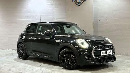 Begagnad Mini Cooper S Hatch 192 HK (141 kW) 2020 Halvkombi