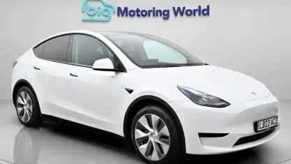 Used Tesla Model Y Standard Range 219 kW (299 HP) 2023 White SUV