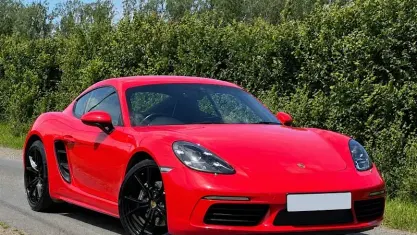 Used Porsche 718 Cayman 300 HP (220 kW) 2025 Coupe