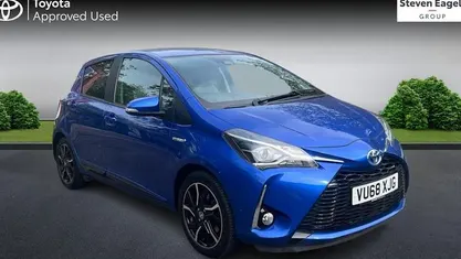 Used Toyota Yaris Hybrid Design 101 HP (74 kW) 2018 Hatchback