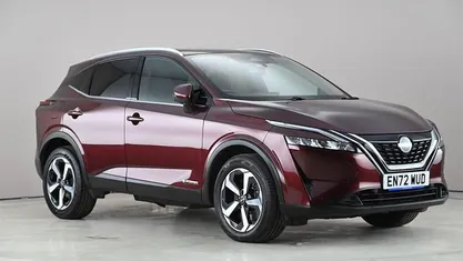 Used Nissan Qashqai N-Connecta 190 HP (139 kW) 2023 Red SUV