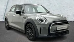 Used 2021 Mini Cooper Classic Hatchback | £15,995 (Fair price)