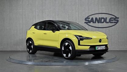Używany Volvo EX30 Plus 200 kW (272 KM) 2024 Żółty SUV