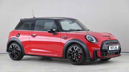 Używany Mini John Cooper Works Hatch 231 KM (169 kW) 2022 Czerwony Hatchback