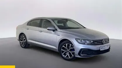 Used VW Passat GTE 218 HP (160 kW) 2022 Silver Estate