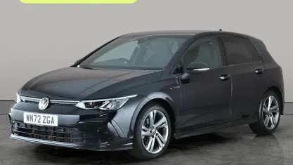 Second-hand VW Golf VIII R-line 150 CP (110 kW) 2024 Hatchback