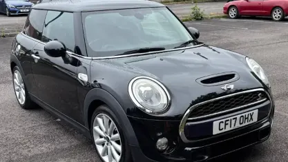 Used Mini Cooper S Chili 192 HP (141 kW) 2017 Black Hatchback