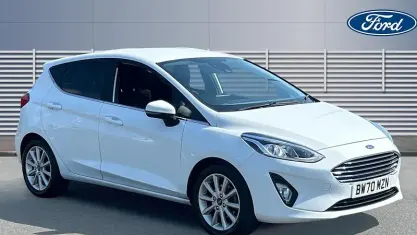 Used Ford Fiesta Titanium 125 HP (91 kW) 2021 White Hatchback